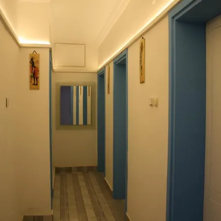 Beyaz Butik 民宿 *