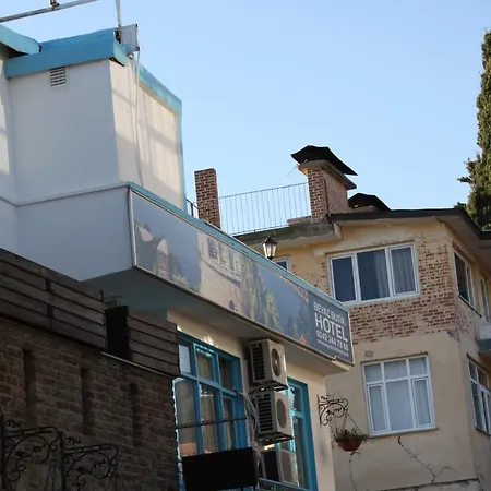 Beyaz Butik Проживание в семье *
